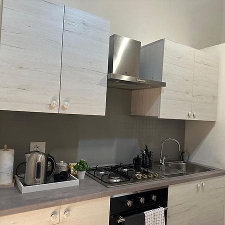 Flat In City Centre Tirano - 10 Minutes From Bernina Express Appartement Buitenkant foto
